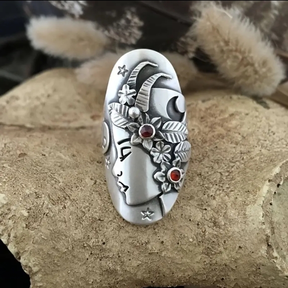 Capricorn ring - Picture 3 of 4